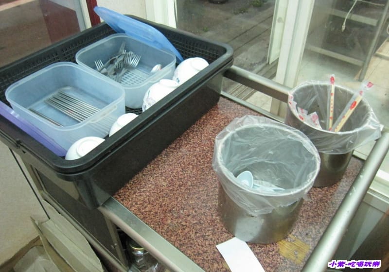 餐具區.jpg 餐具區.jpg