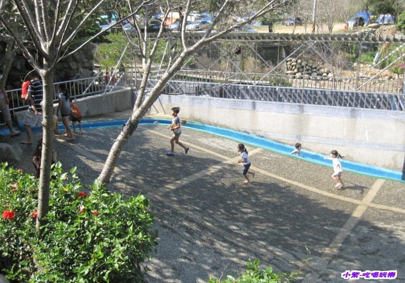 戲水池 (2).jpg