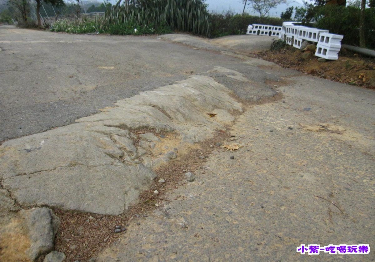 入口小心 (1).jpg