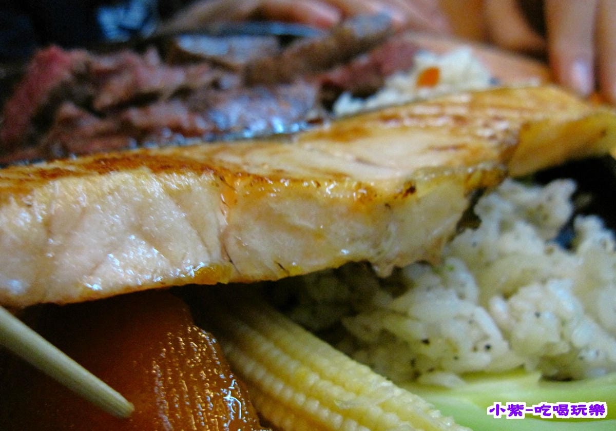 加點-鮭魚 (2).jpg 加點-鮭魚 (2).jpg