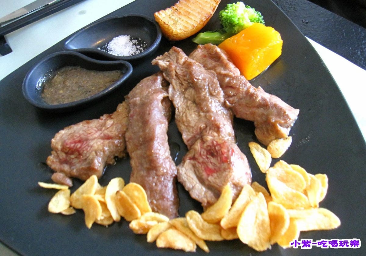 香蒜瓦片牛肉 (1).jpg 香蒜瓦片牛肉 (1).jpg