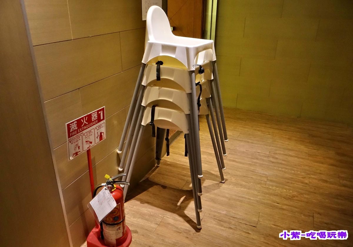 兒童椅.jpg 兒童椅.jpg