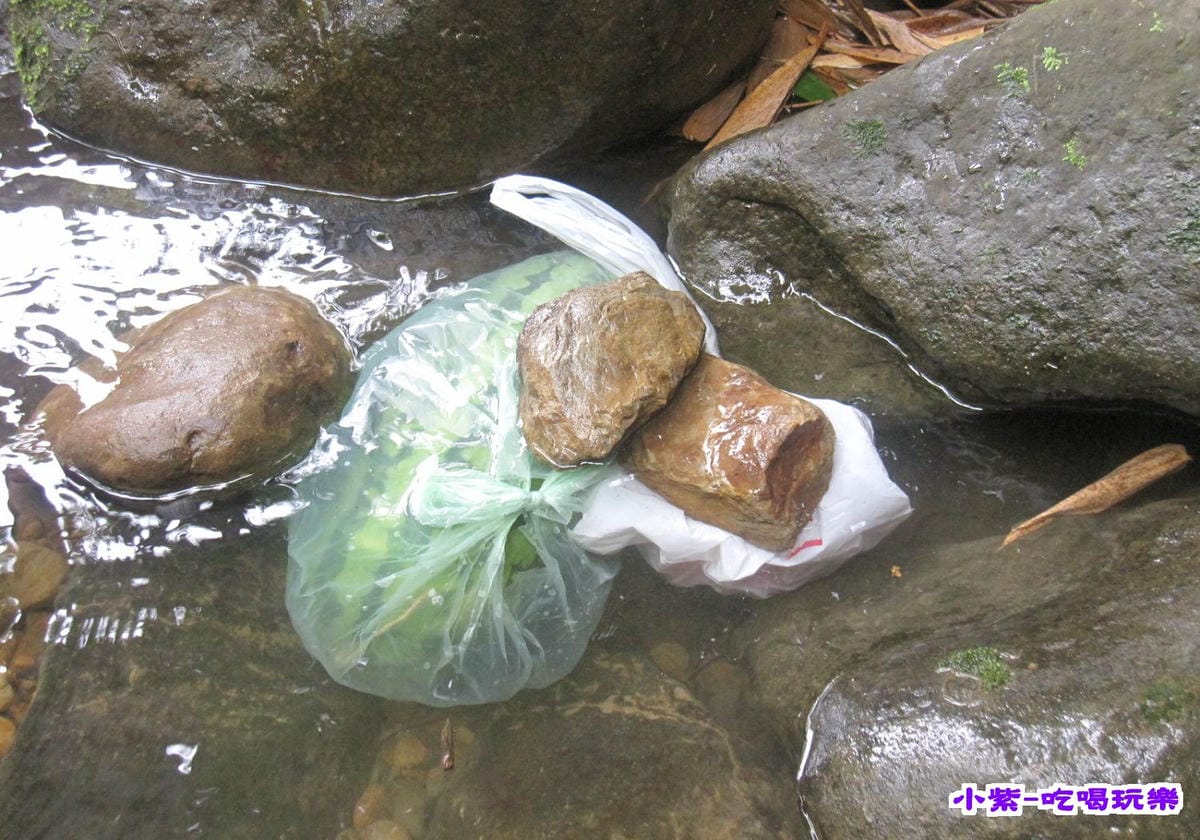 小溪戲水 (5).jpg 小溪戲水 (5).jpg