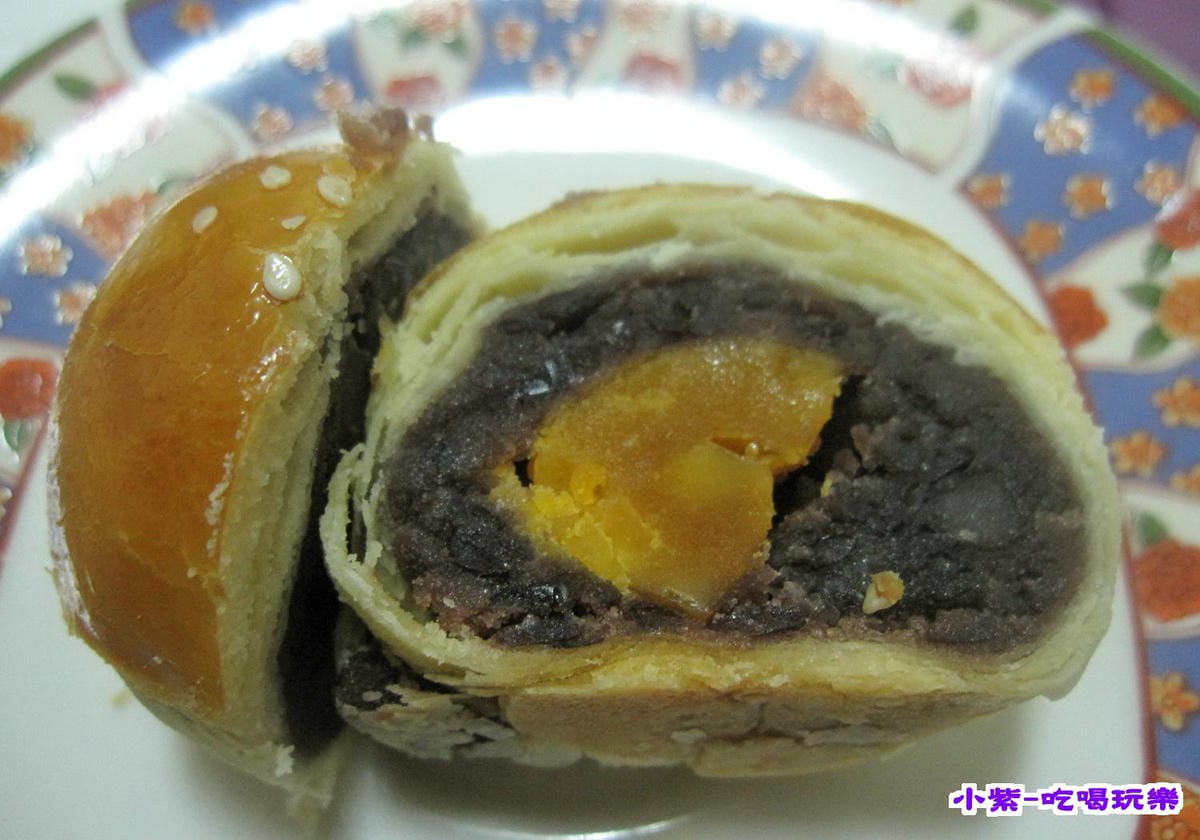 紅豆蛋黃酥 (2).jpg