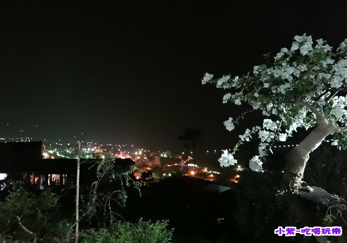 水鄉山岳夜景 (1).jpg