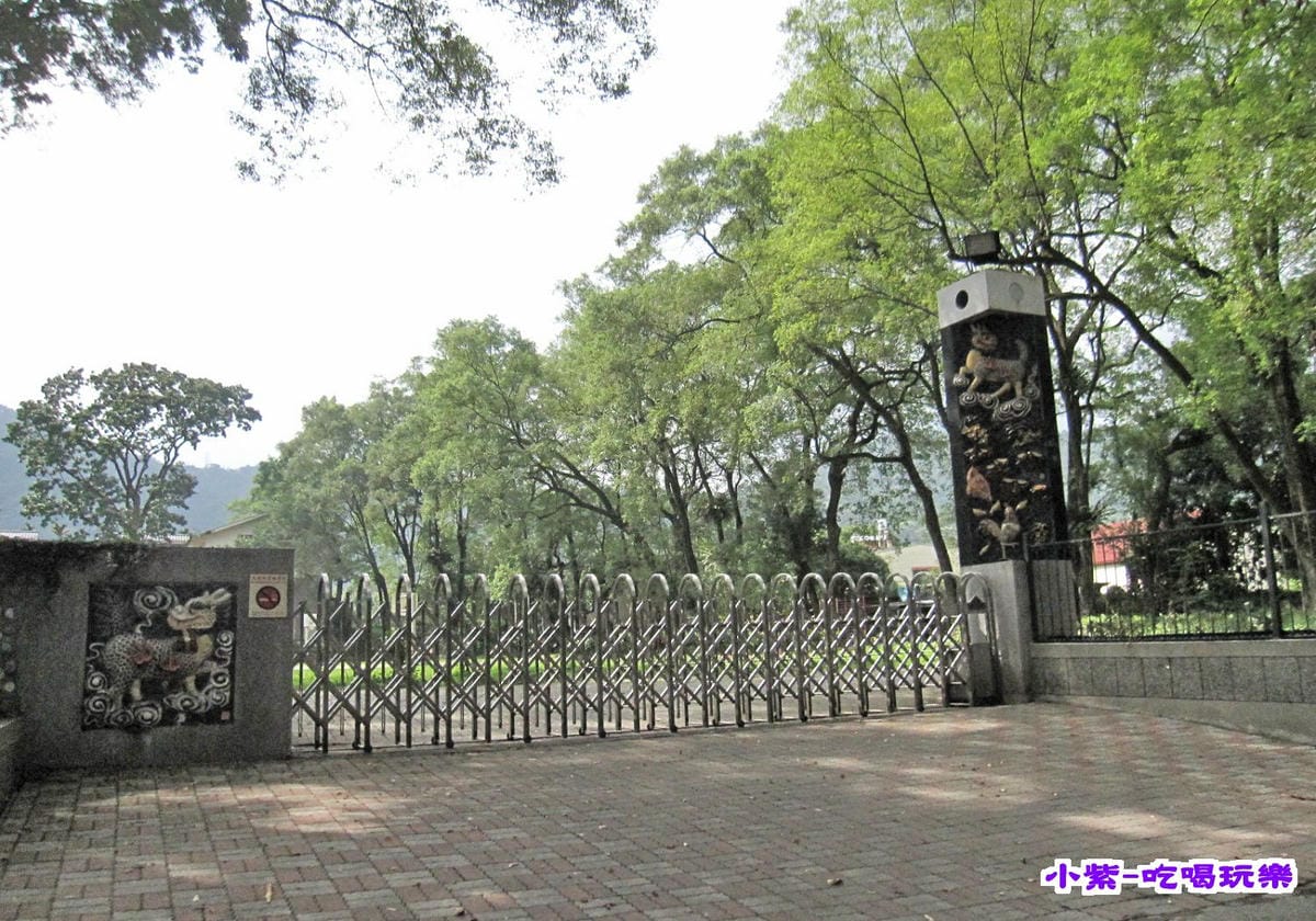 12)經過麒麟國小校門口 (1).jpg 12)經過麒麟國小校門口 (1).jpg