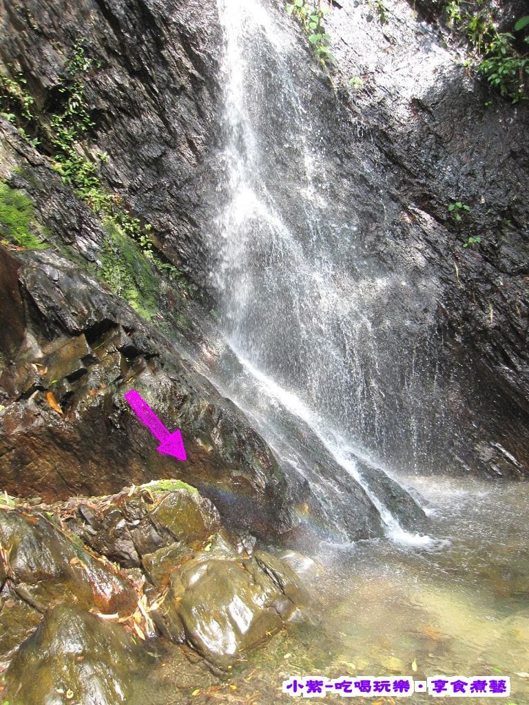 彩虹瀑布美景 (1).jpg 彩虹瀑布美景 (1).jpg