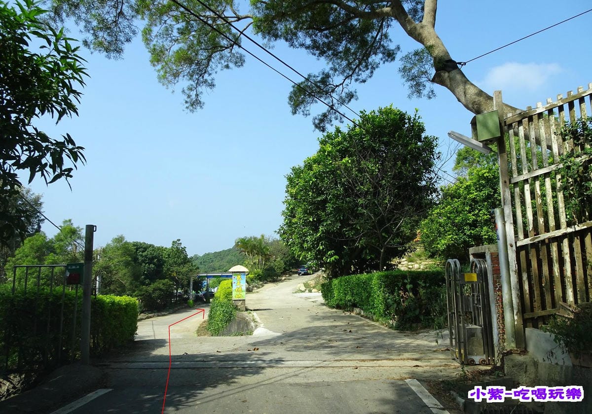 藍天綠地-大門左入.jpg 藍天綠地-大門左入.jpg