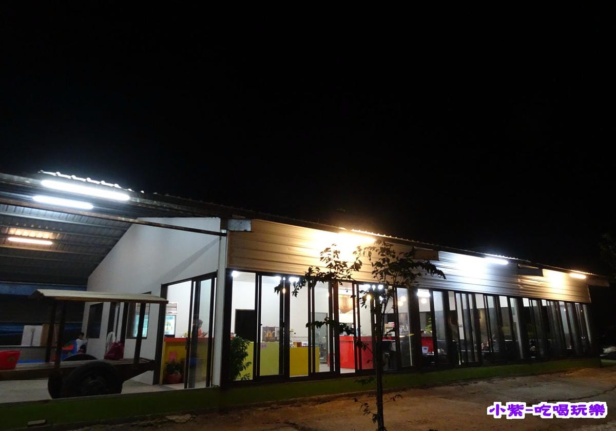 營本部夜燈.jpg 營本部夜燈.jpg