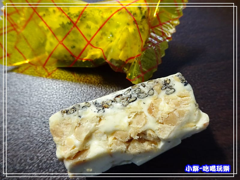 芝麻牛軋糖 (3)2.jpg 芝麻牛軋糖 (3)2.jpg
