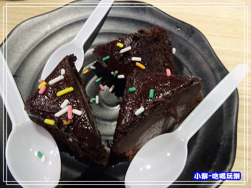巧克力布朗尼 (2)P66.jpg 巧克力布朗尼 (2)P66.jpg