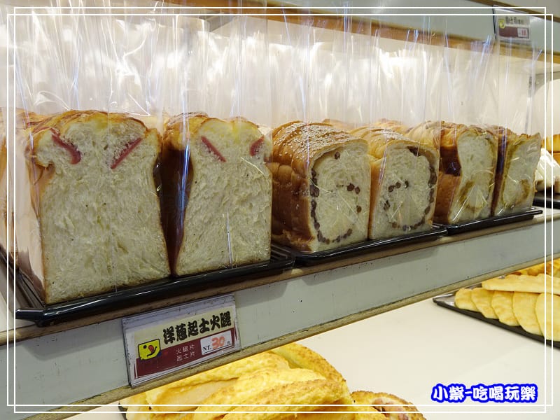 吉美香蕉蛋糕麵包店 (6)4.jpg