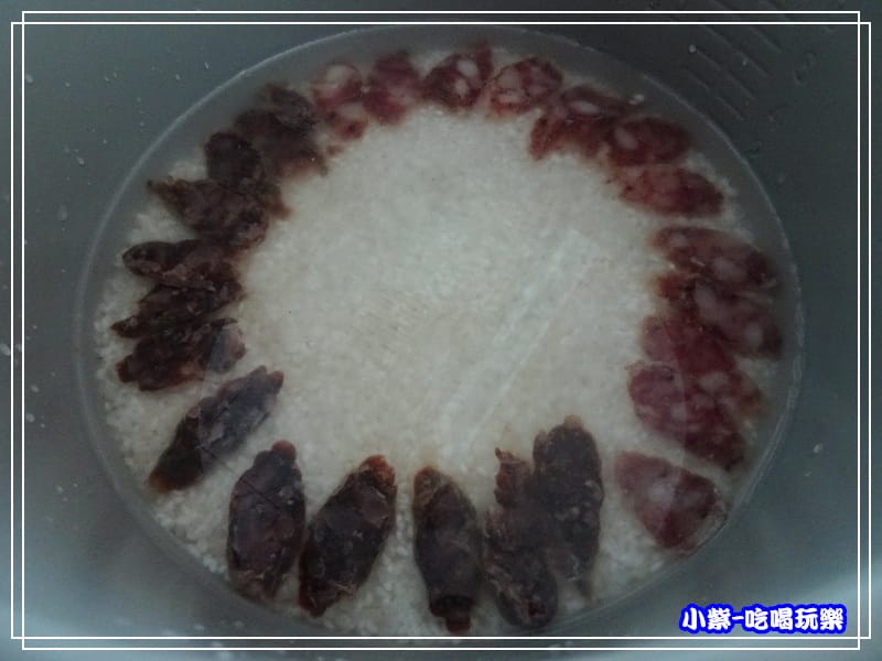 臘腸藍寶石菇蒸飯 (2)4.jpg