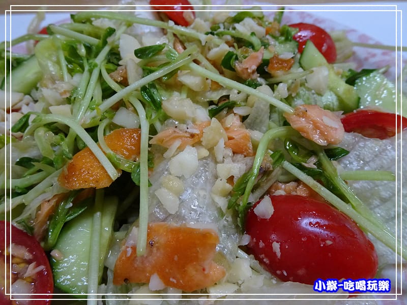 鮭魚夏威夷豆和風洋葱沙拉 (6)20.jpg 鮭魚夏威夷豆和風洋葱沙拉 (6)20.jpg