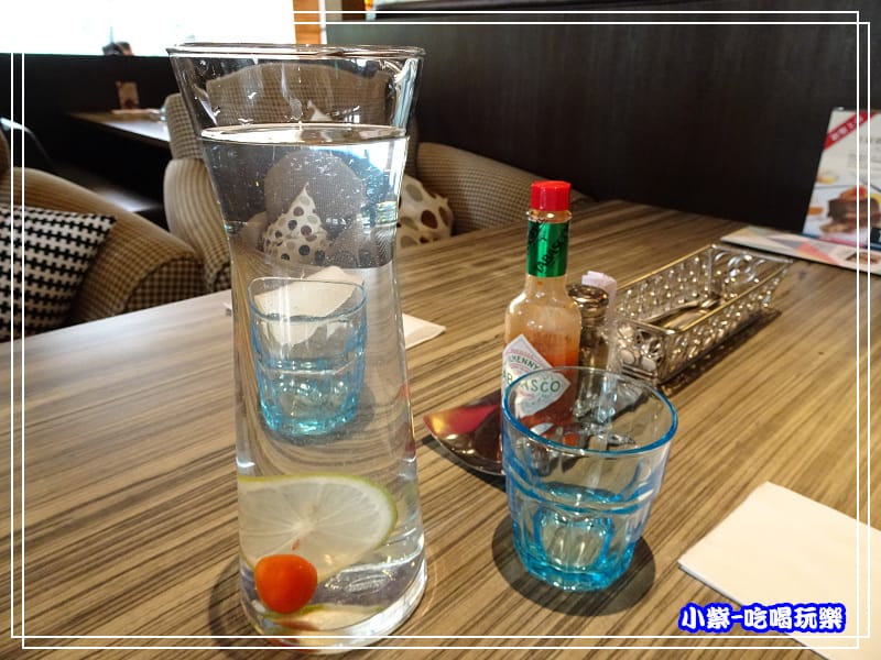 檸檬片白開水53.jpg 檸檬片白開水53.jpg
