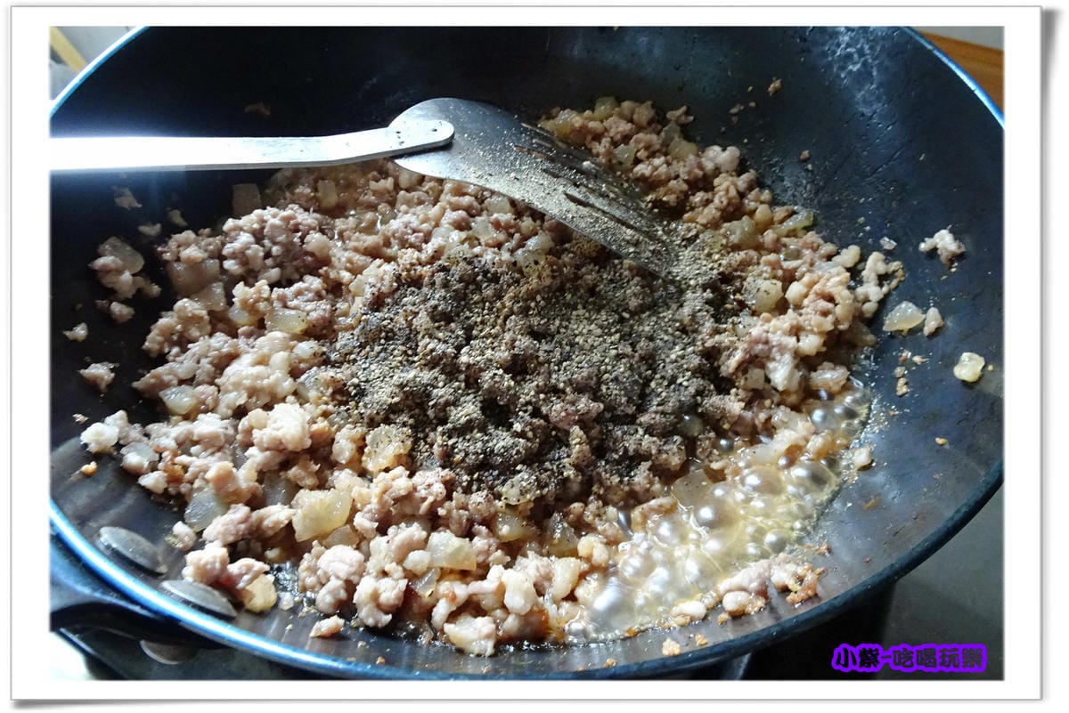 黑胡椒肉燥9.jpg