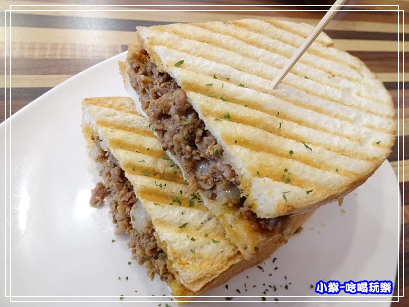 費城牛肉三明治 (2)44.jpg 費城牛肉三明治 (2)44.jpg