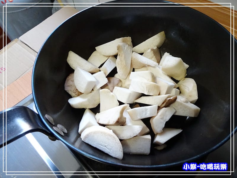 乾鍋炒杏飽菇0.jpg 乾鍋炒杏飽菇0.jpg