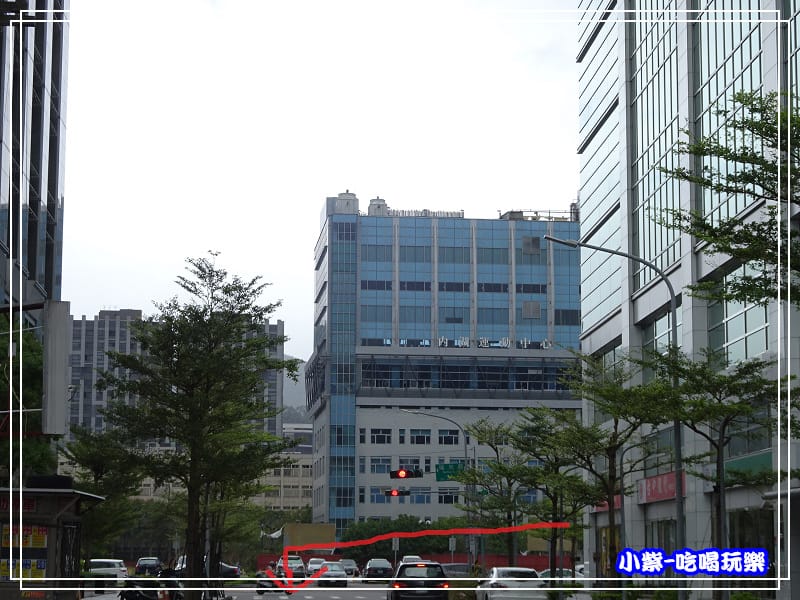 內湖運動中心-停車場前巷內30.jpg