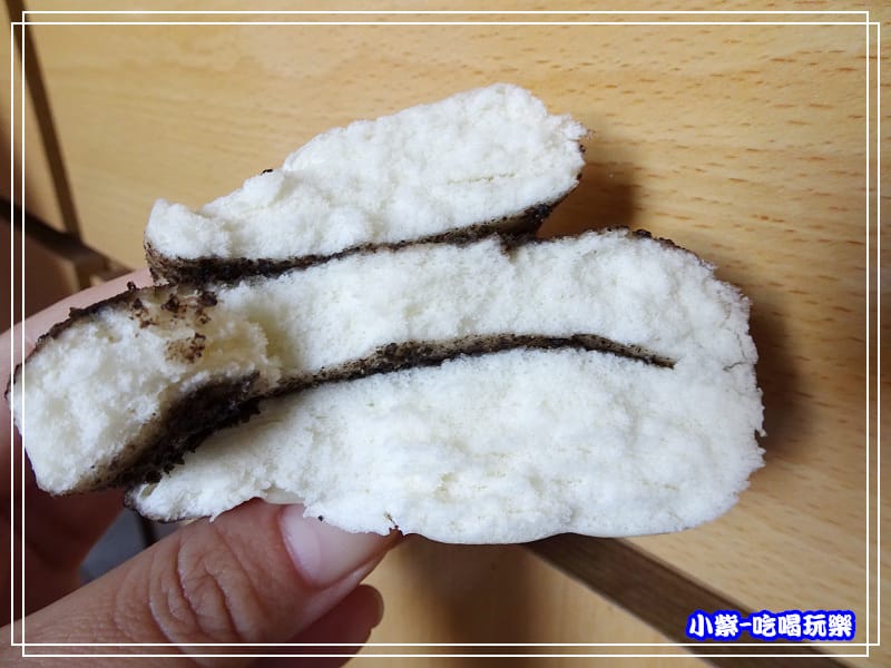 黑芝麻饅頭 (1)66.jpg 黑芝麻饅頭 (1)66.jpg