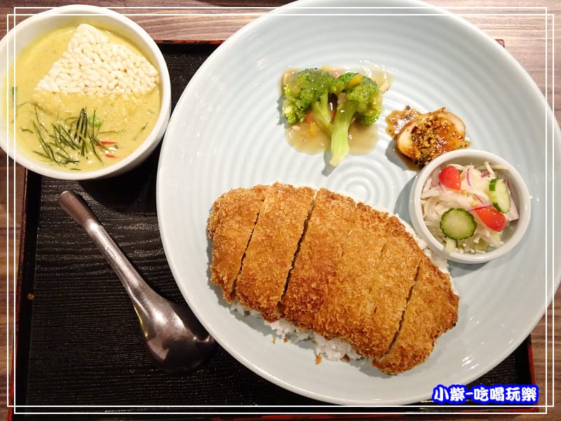 綠咖哩豬排飯 (7)30.jpg 綠咖哩豬排飯 (7)30.jpg