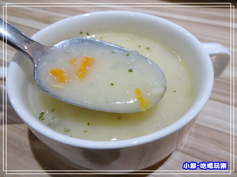 洋蔥蔬菜湯 (2).jpg 洋蔥蔬菜湯 (2).jpg
