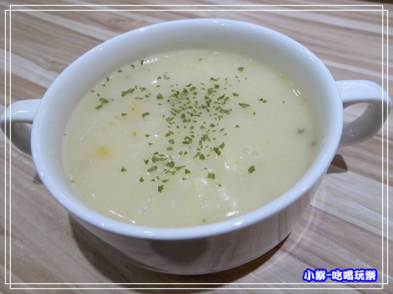 洋蔥蔬菜湯 (1).jpg 洋蔥蔬菜湯 (1).jpg