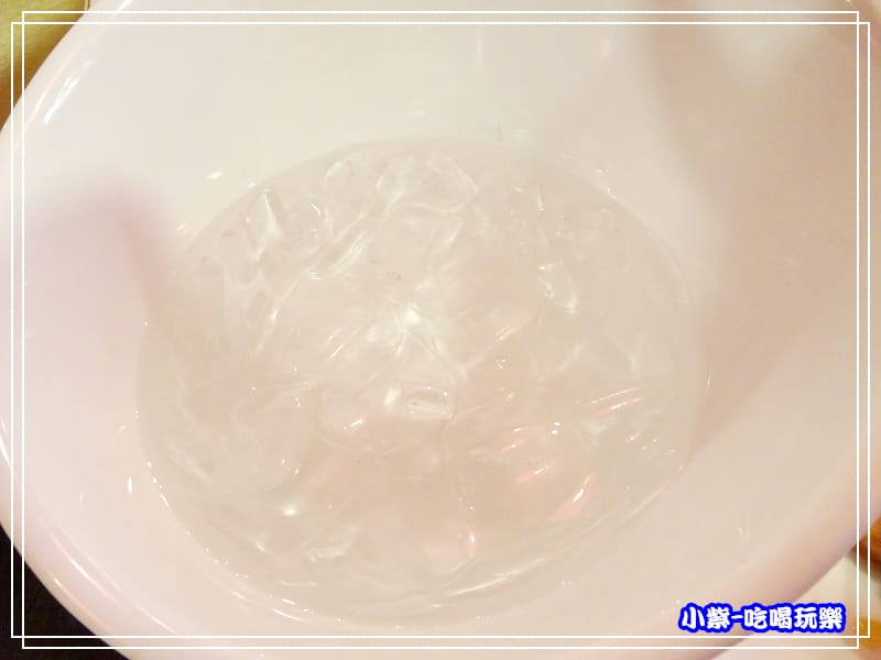 冰塊水1.jpg 冰塊水1.jpg