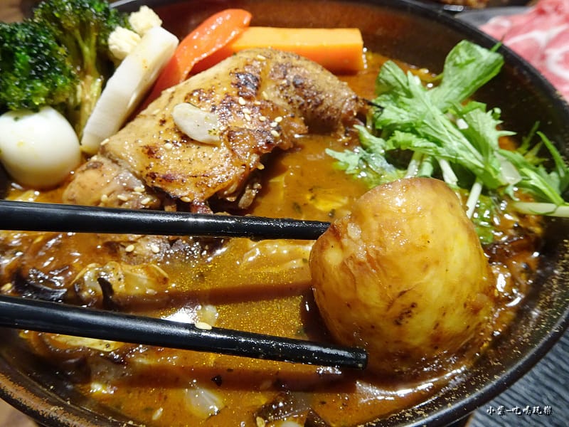 招牌鮮嫩雞腿湯咖哩 (5)0.jpg