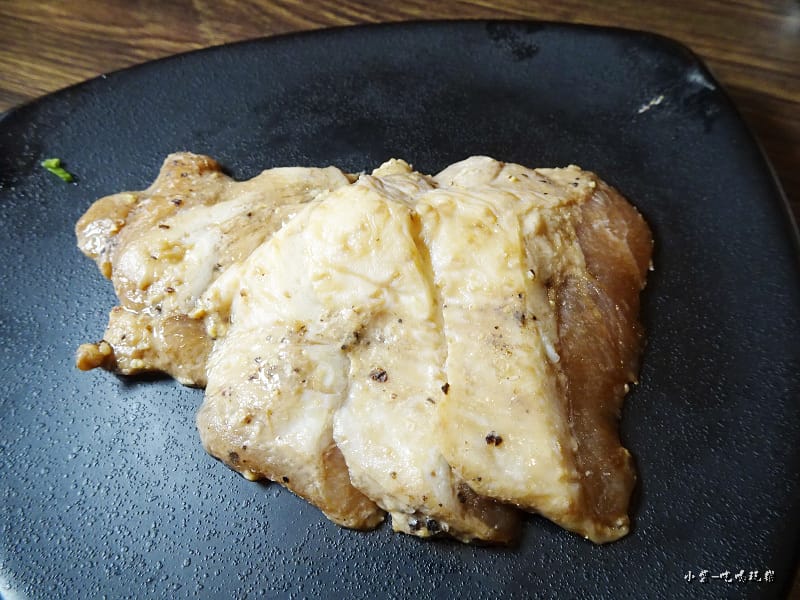 特製風味雞腿排33.jpg