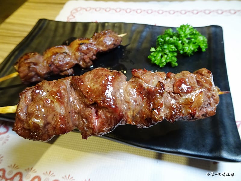 炭燒牛肋條串 (2).jpg