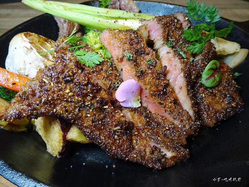 肋眼牛排1.jpg 肋眼牛排1.jpg