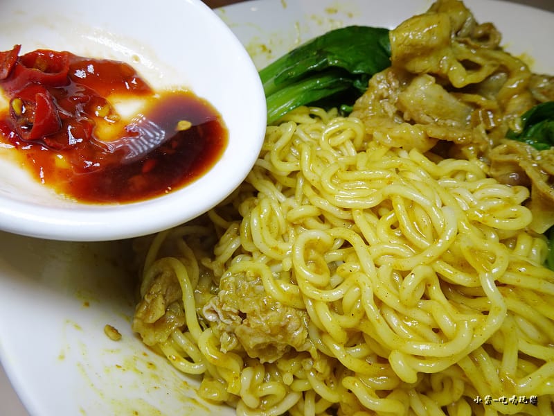 港式咖哩牛肉公仔麵 (1).jpg