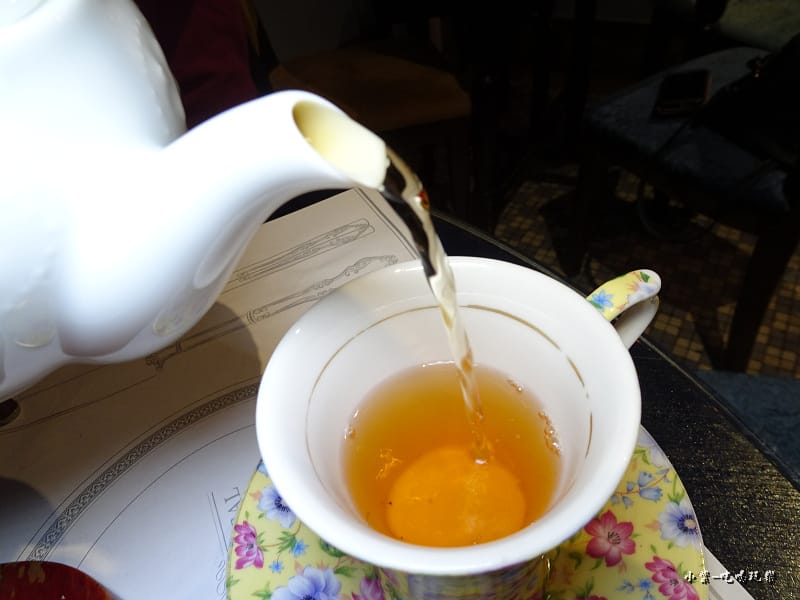 金萱紅茶.jpg