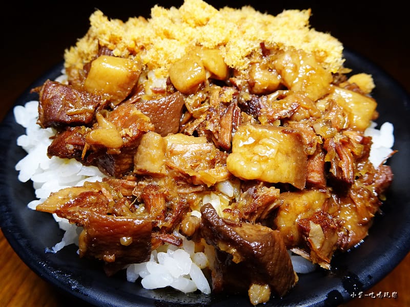 麻辣食刻-魚鬆魯肉飯 (4).jpg 麻辣食刻-魚鬆魯肉飯 (4).jpg