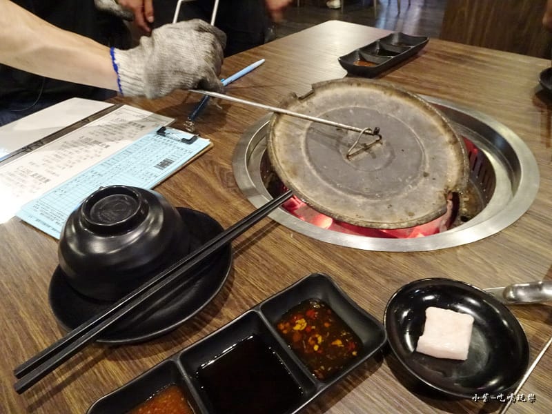 放炭火 (1).jpg