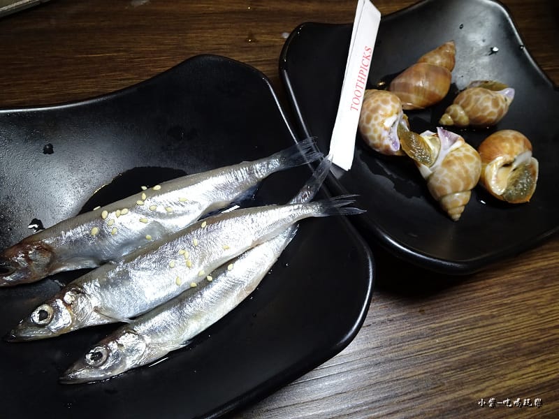 柳葉魚、鳳螺.jpg