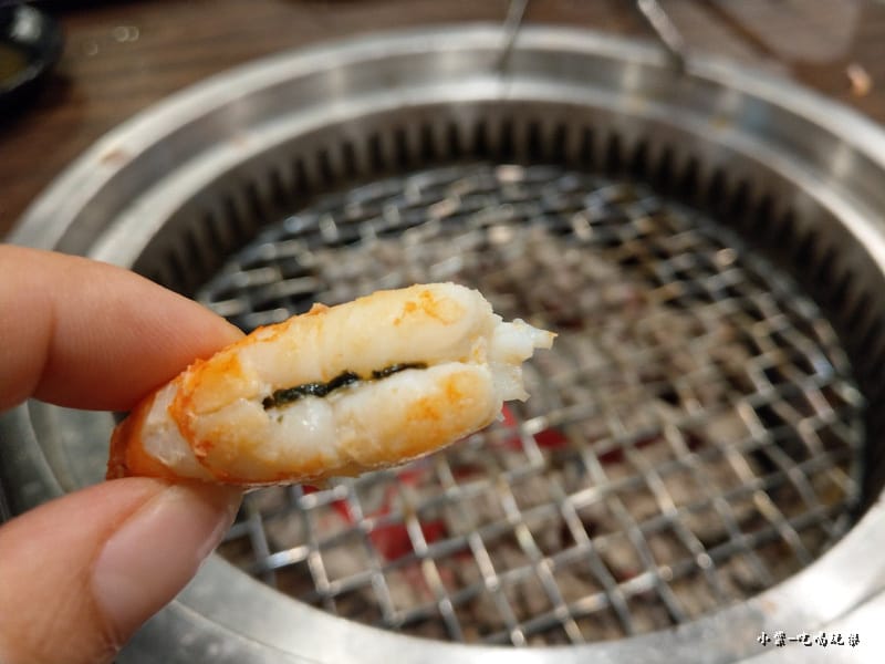 蝦腸泥.jpg