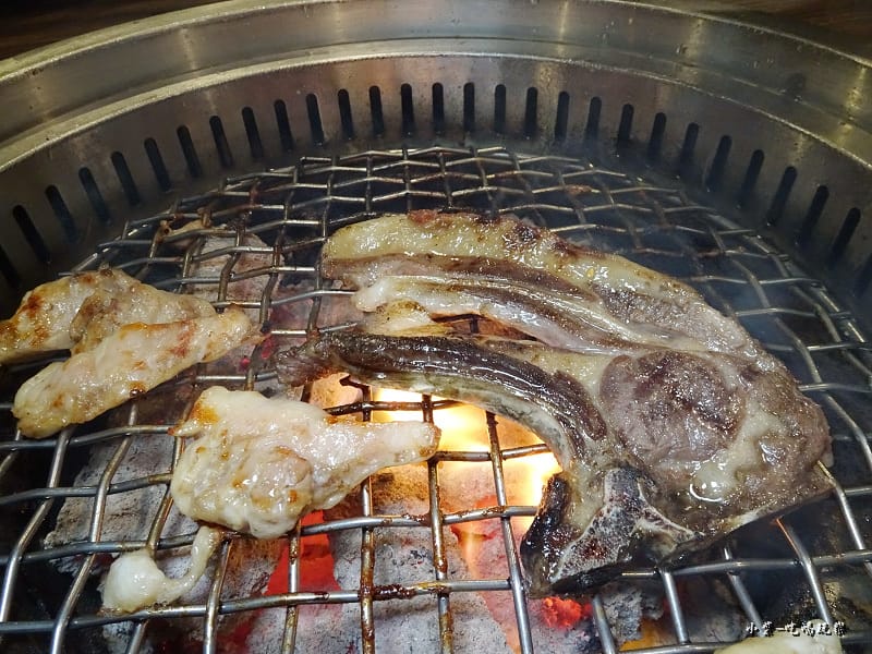 孜然羊小排 (1).jpg