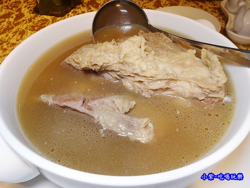 清湯牛小排-天香樓.jpg 清湯牛小排-天香樓.jpg