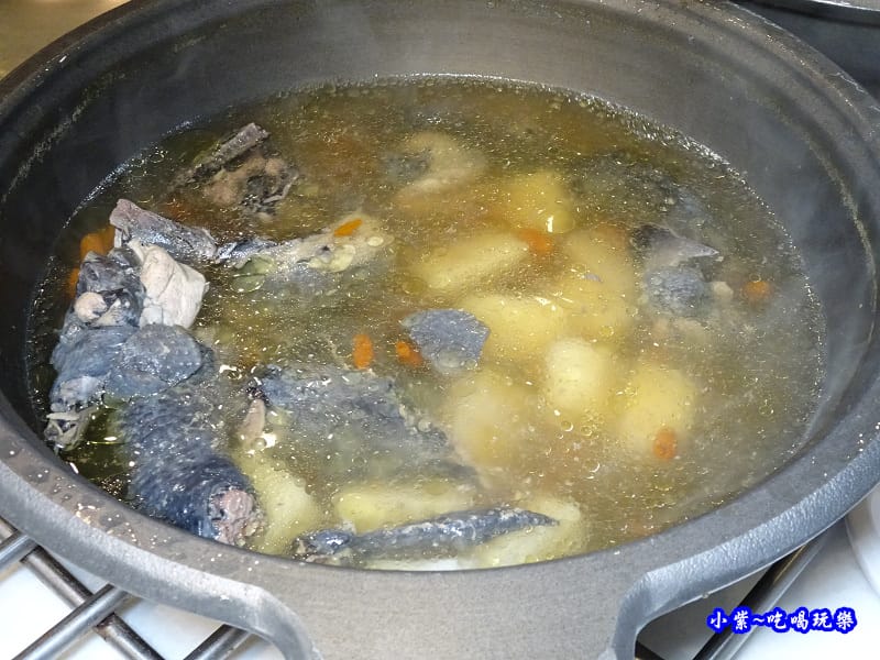 鹿茸珍菇山藥燉雞盅 (1).jpg 鹿茸珍菇山藥燉雞盅 (1).jpg