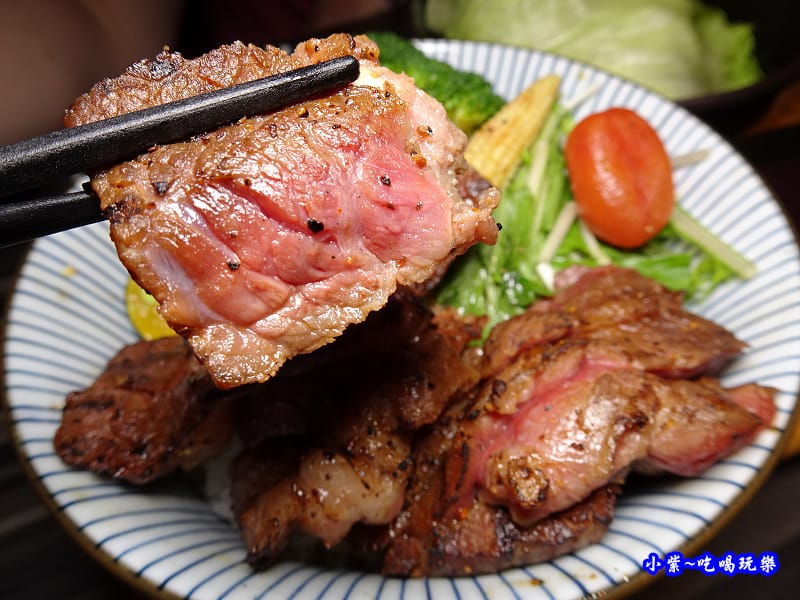 嚴選嫩肩小排丼-神田日式串燒食堂光復店 (5).jpg 嚴選嫩肩小排丼-神田日式串燒食堂光復店 (5).jpg