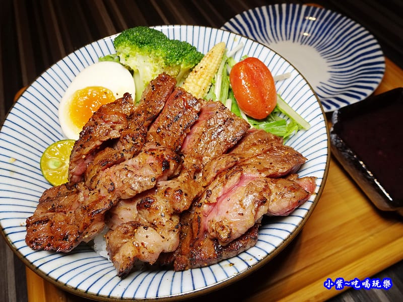 嚴選嫩肩小排丼-神田日式串燒食堂光復店 (4).jpg 嚴選嫩肩小排丼-神田日式串燒食堂光復店 (4).jpg