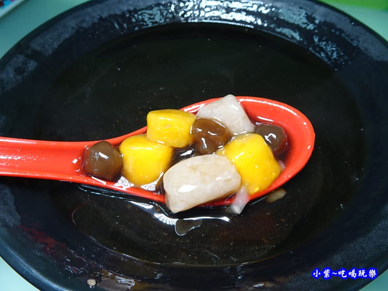 燒仙草-桃仔園榕樹下綿綿冰 (4).jpg 燒仙草-桃仔園榕樹下綿綿冰 (4).jpg