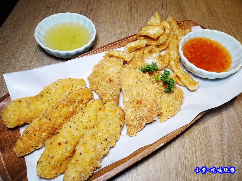 泰式炸物拼盤-長鼻子板橋店 (4).jpg