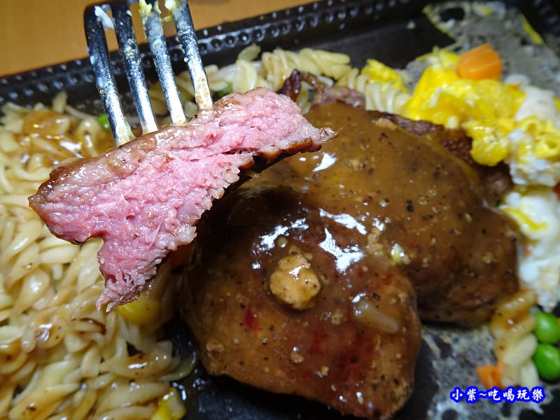 招牌牛排-魁牛排八德店 (1).jpg 招牌牛排-魁牛排八德店 (1).jpg
