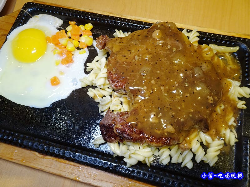 招牌牛排-魁牛排八德店 (3).jpg 招牌牛排-魁牛排八德店 (3).jpg