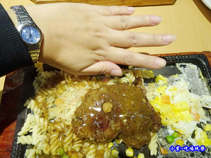 招牌牛排-魁牛排八德店 (5).jpg 招牌牛排-魁牛排八德店 (5).jpg