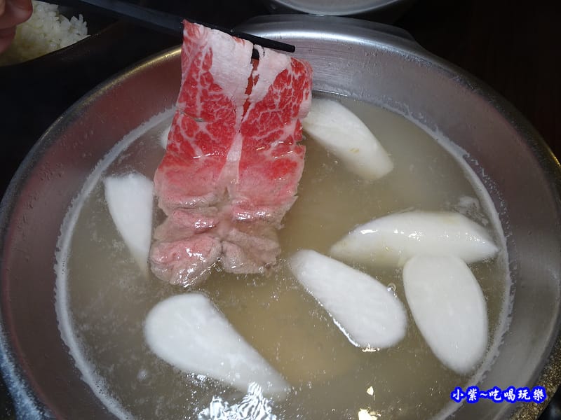 安格斯黑牛去骨牛小排-化饈火鍋 (5).jpg