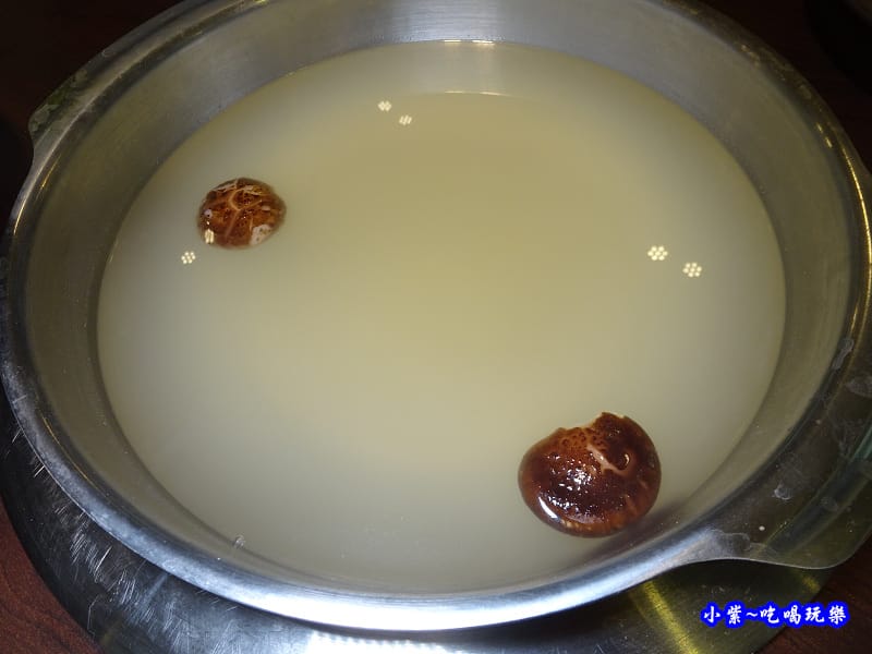 活力蔬食湯-化饈火鍋.jpg